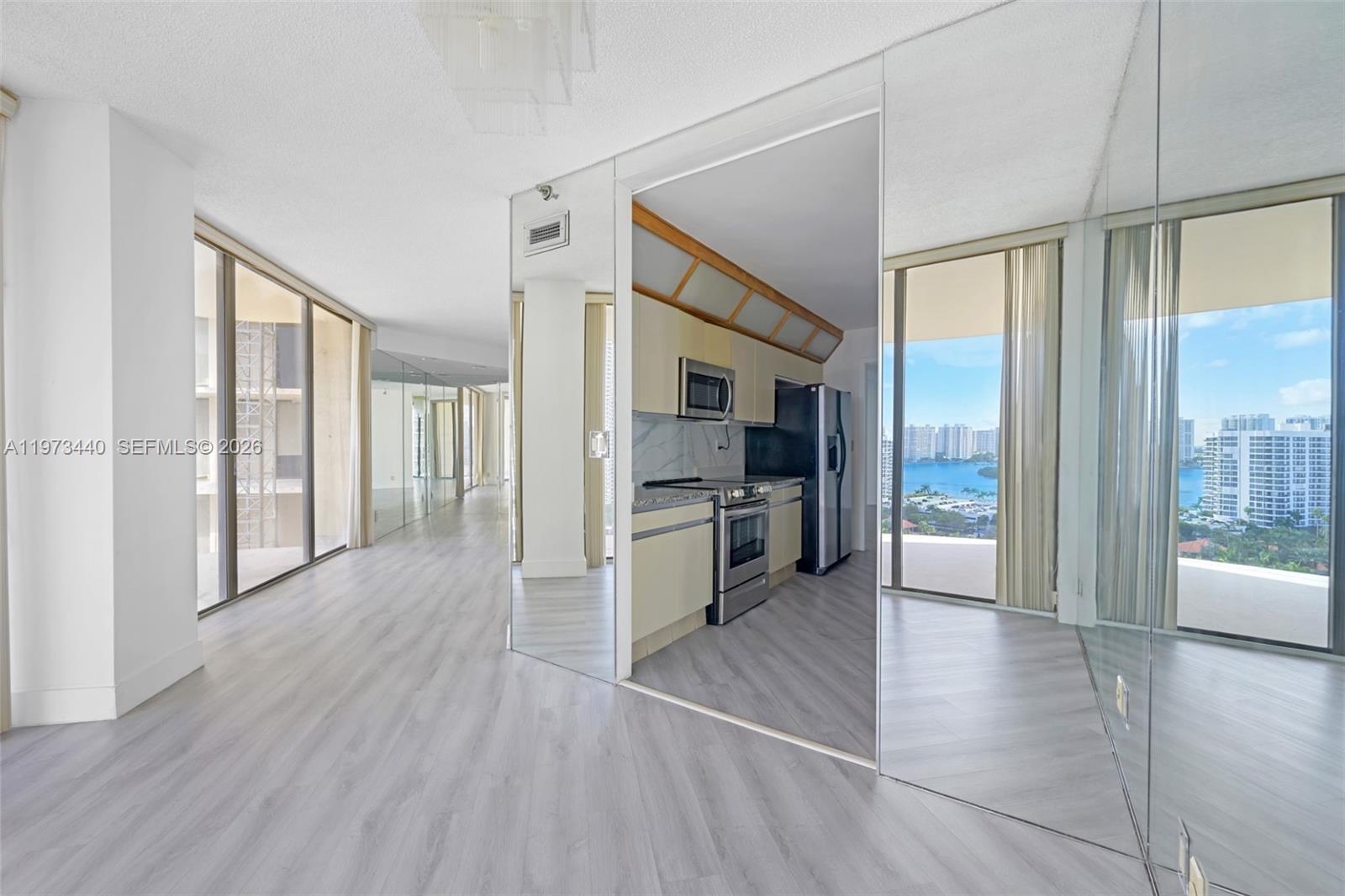19355 Turnberry Way #15G, Aventura FL 33180
