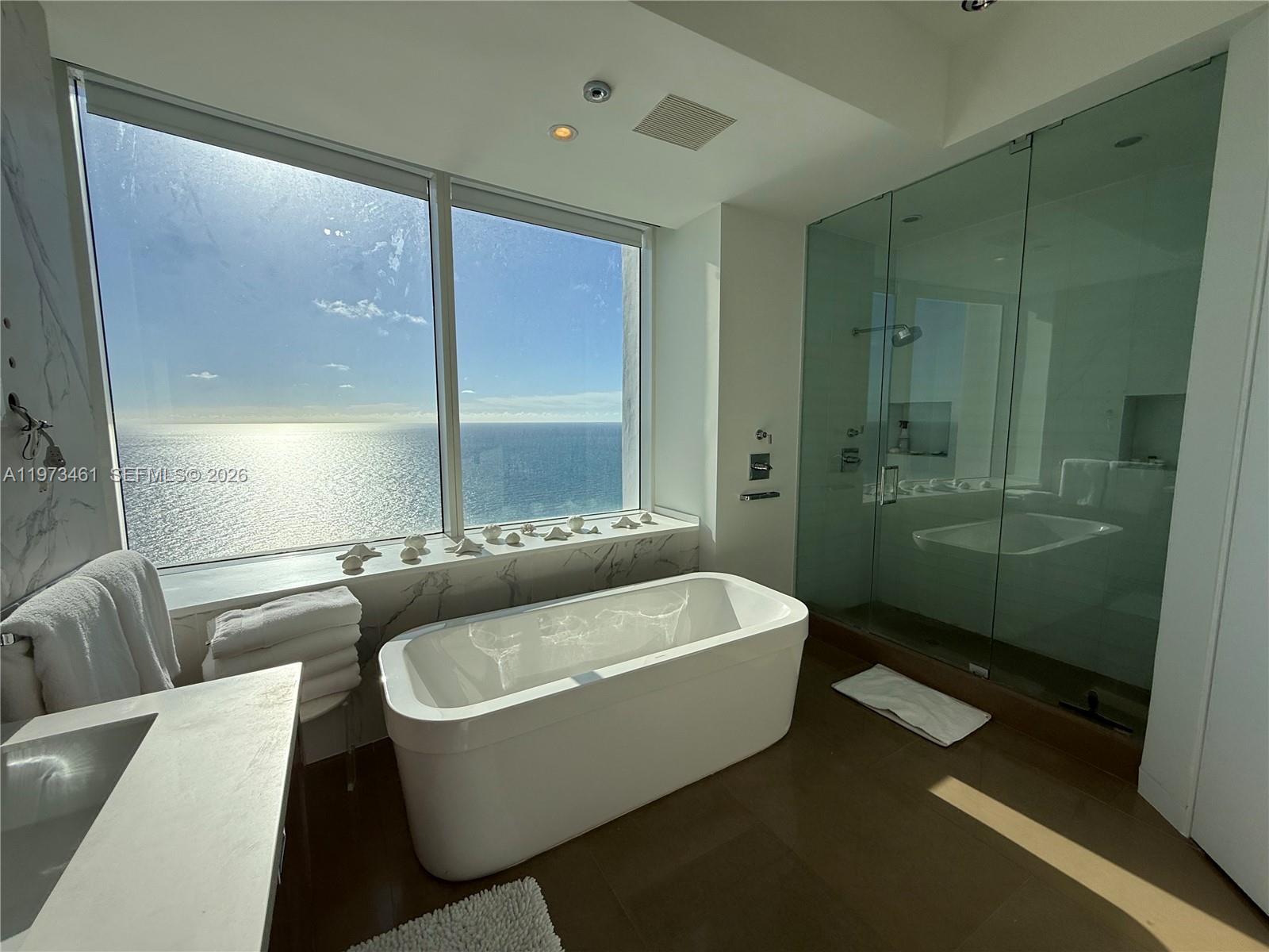 18101 Collins Ave #5509, Sunny Isles Beach FL 33160