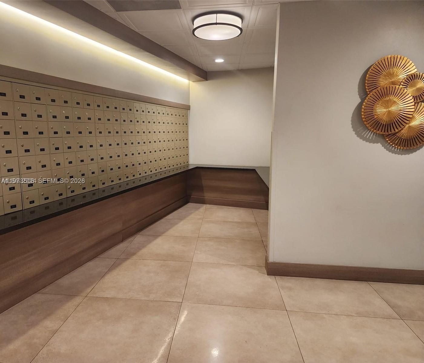 3731 N Country Club Dr #1124, Aventura FL 33180