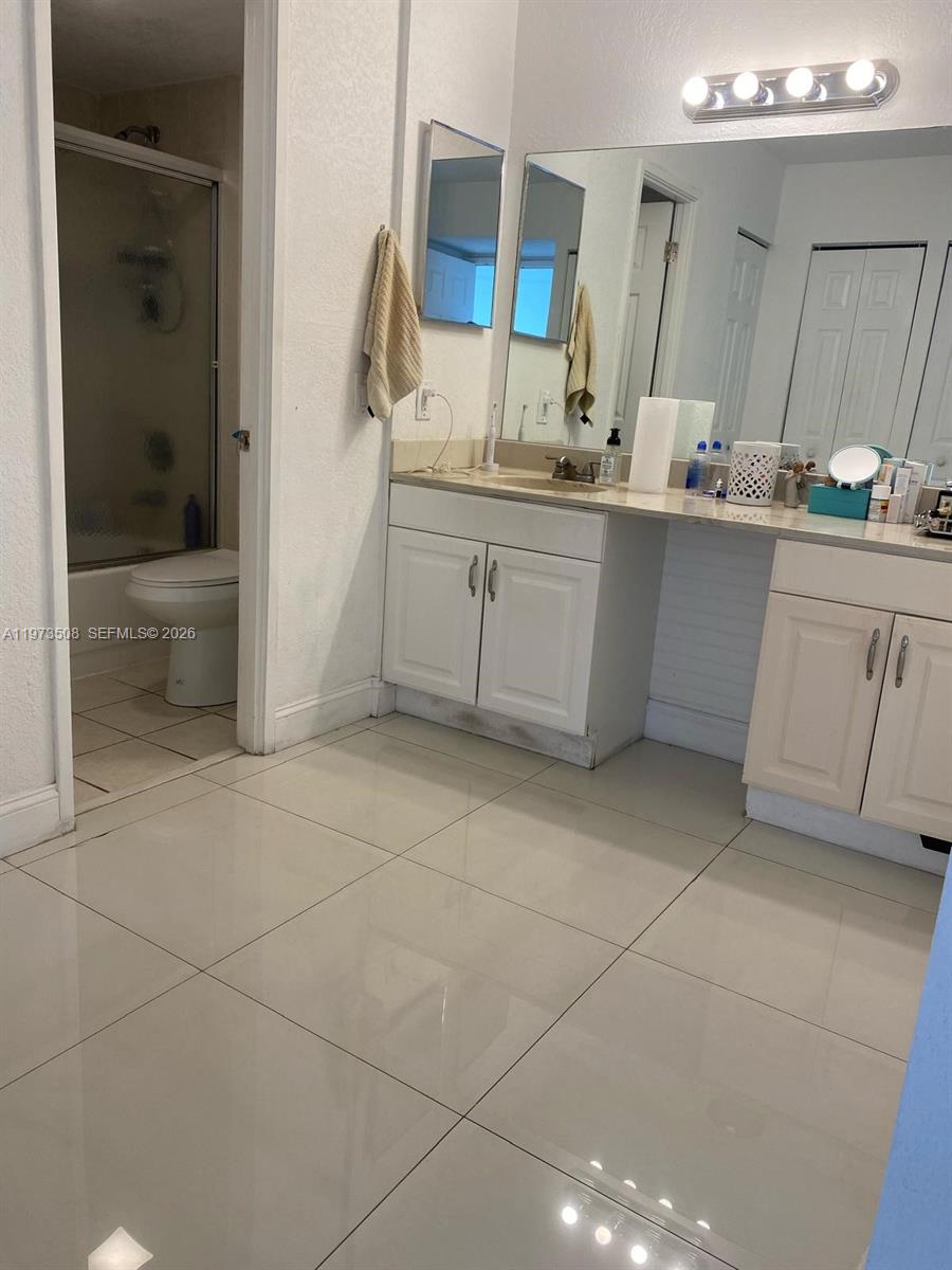 3731 N Country Club Dr #1124, Aventura FL 33180
