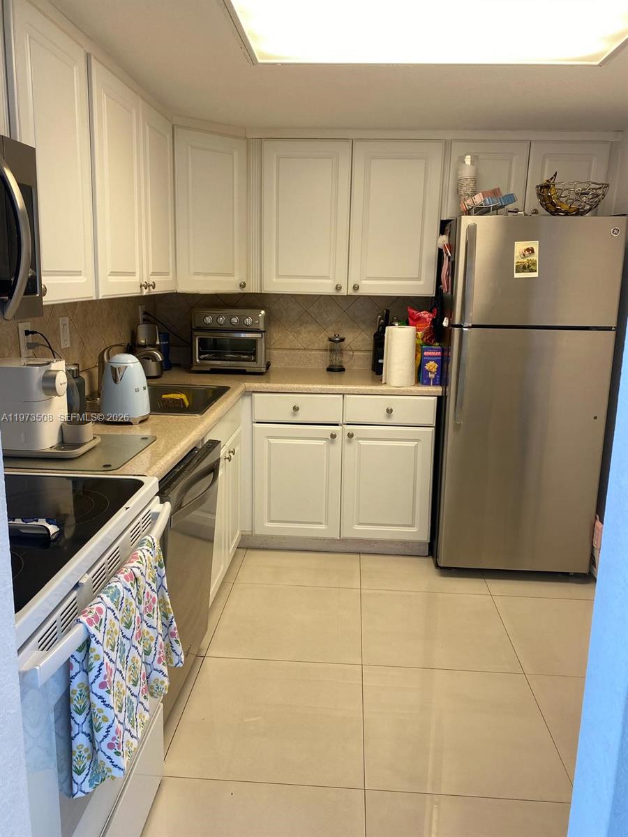 3731 N Country Club Dr #1124, Aventura FL 33180