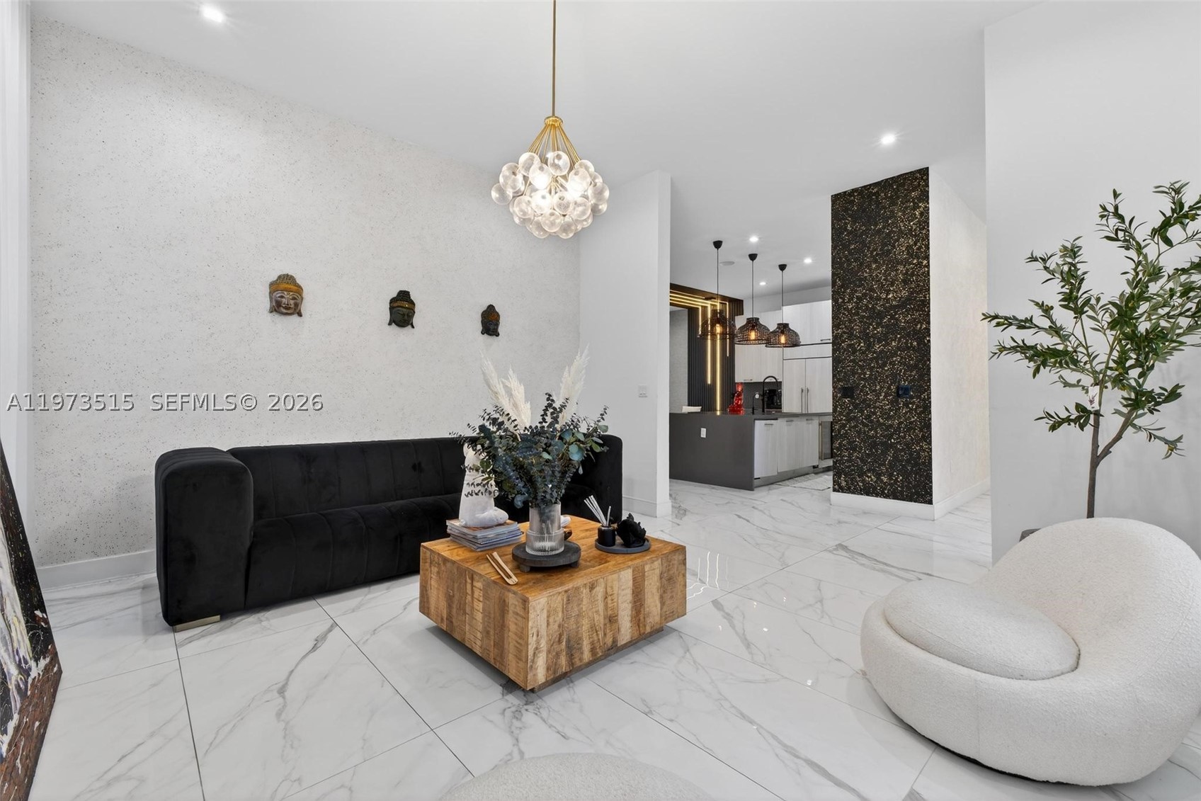 8126 NW 48th Ter, Doral FL 33166