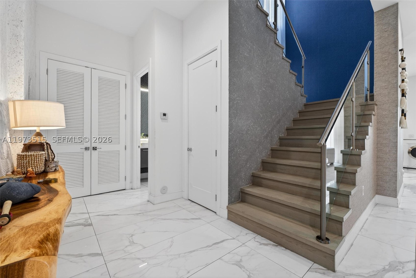 8126 NW 48th Ter, Doral FL 33166