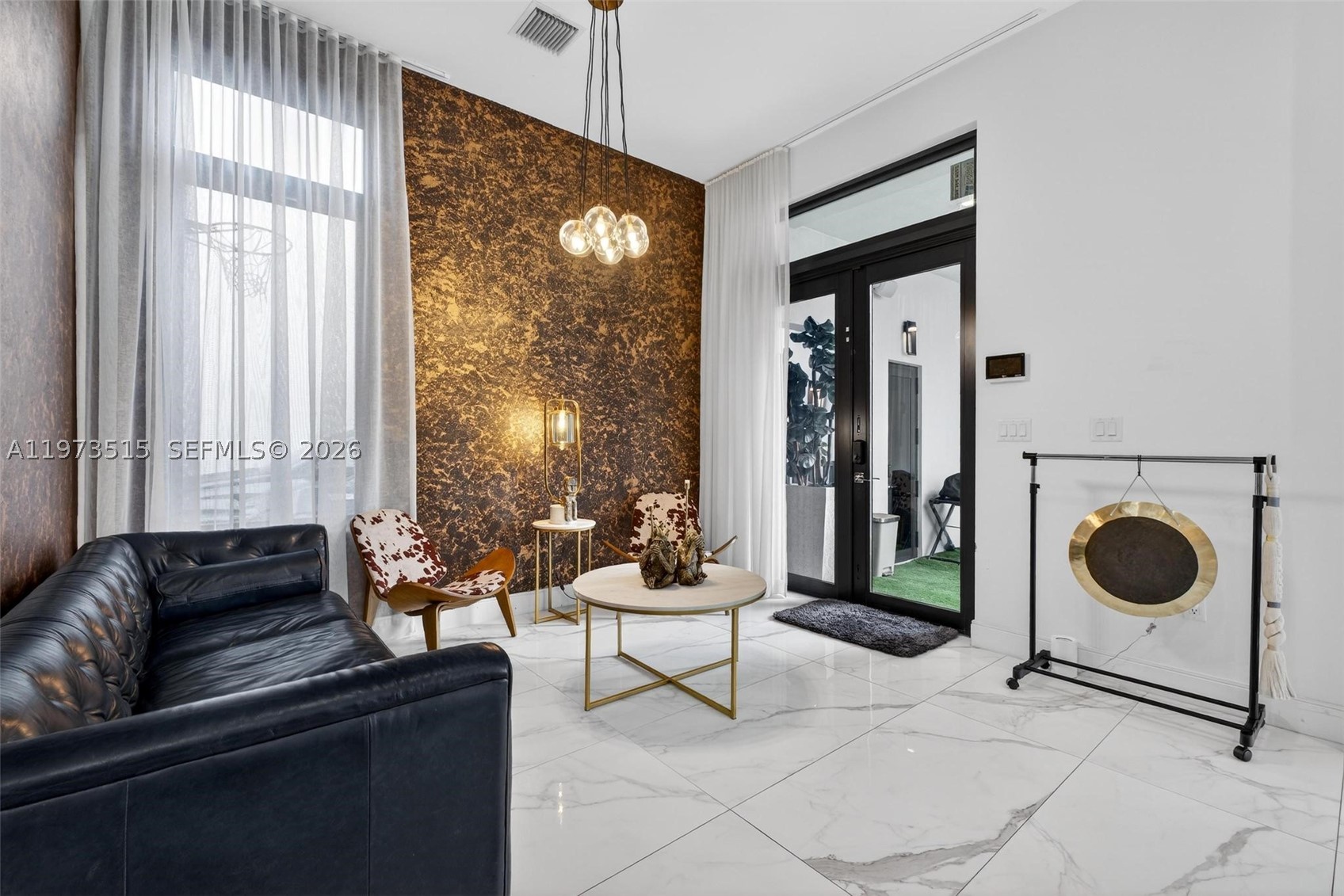 8126 NW 48th Ter, Doral FL 33166