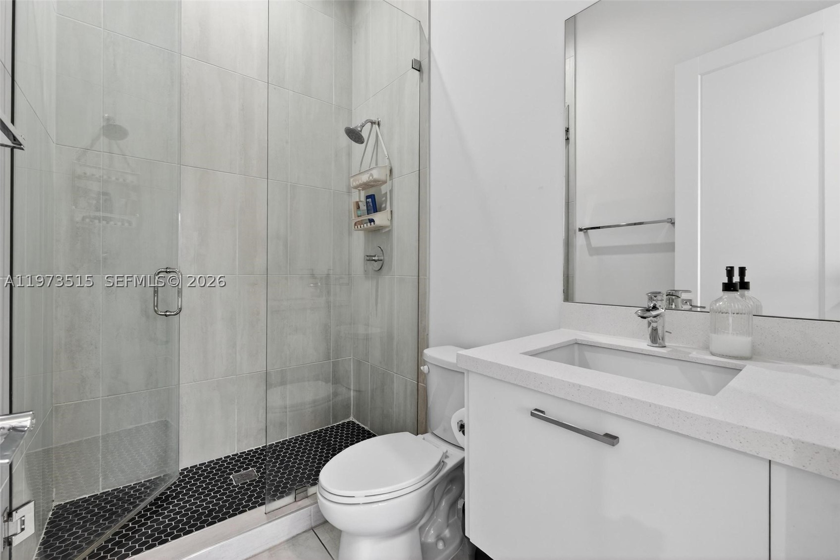 8126 NW 48th Ter, Doral FL 33166