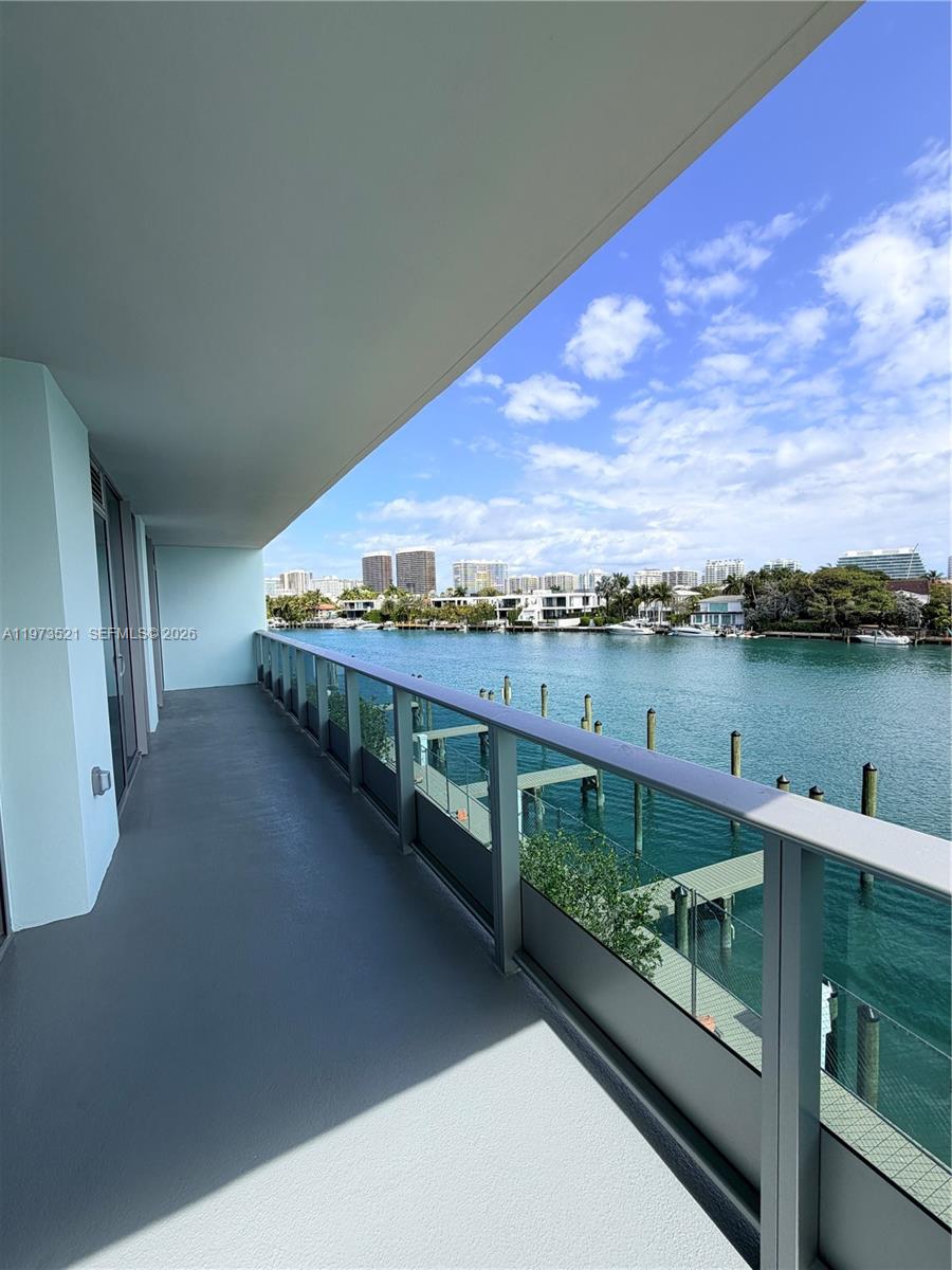 9201 E Bay Harbor Dr #303, Bay Harbor Islands FL 33154