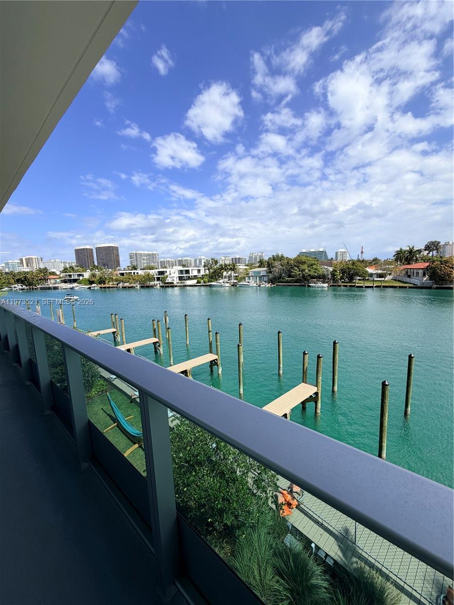 9201 E Bay Harbor Dr #303, Bay Harbor Islands FL 33154