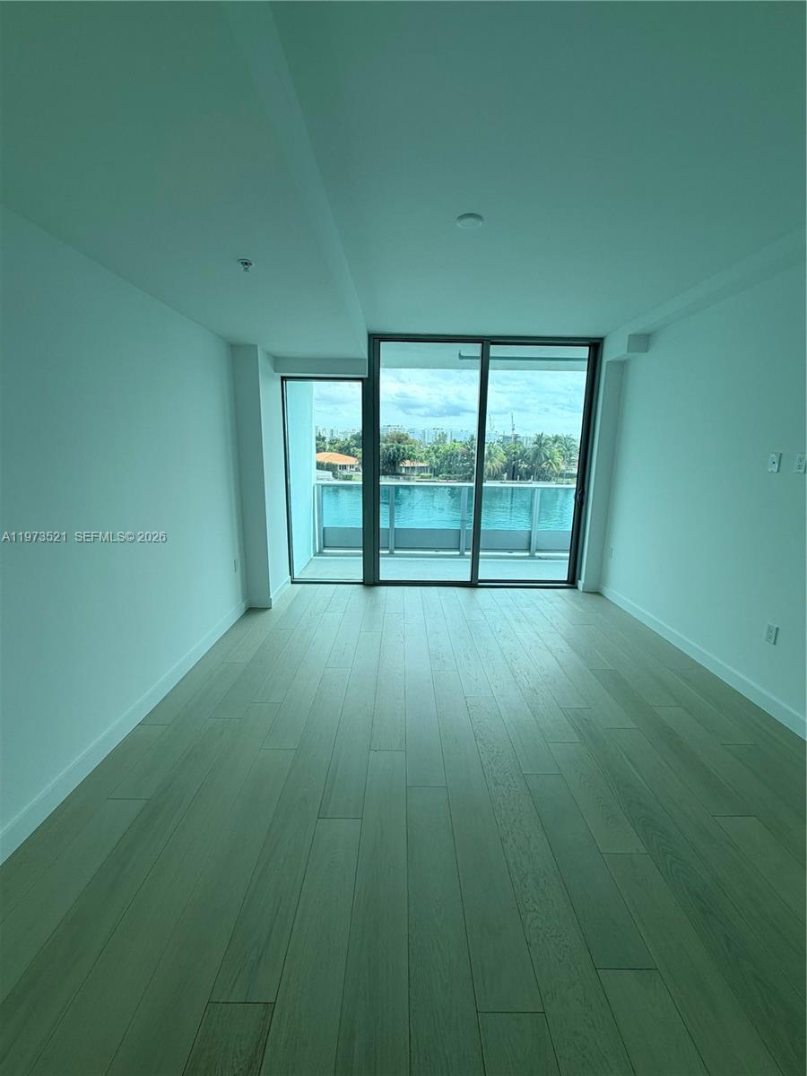 9201 E Bay Harbor Dr #303, Bay Harbor Islands FL 33154