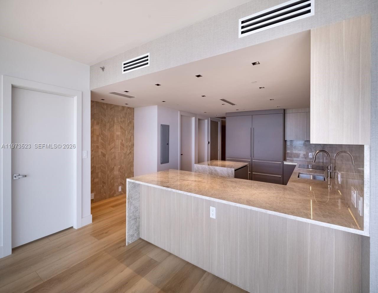 465 Brickell Ave #5701, Miami FL 33131