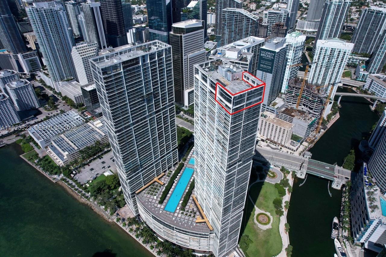 465 Brickell Ave #5701, Miami FL 33131
