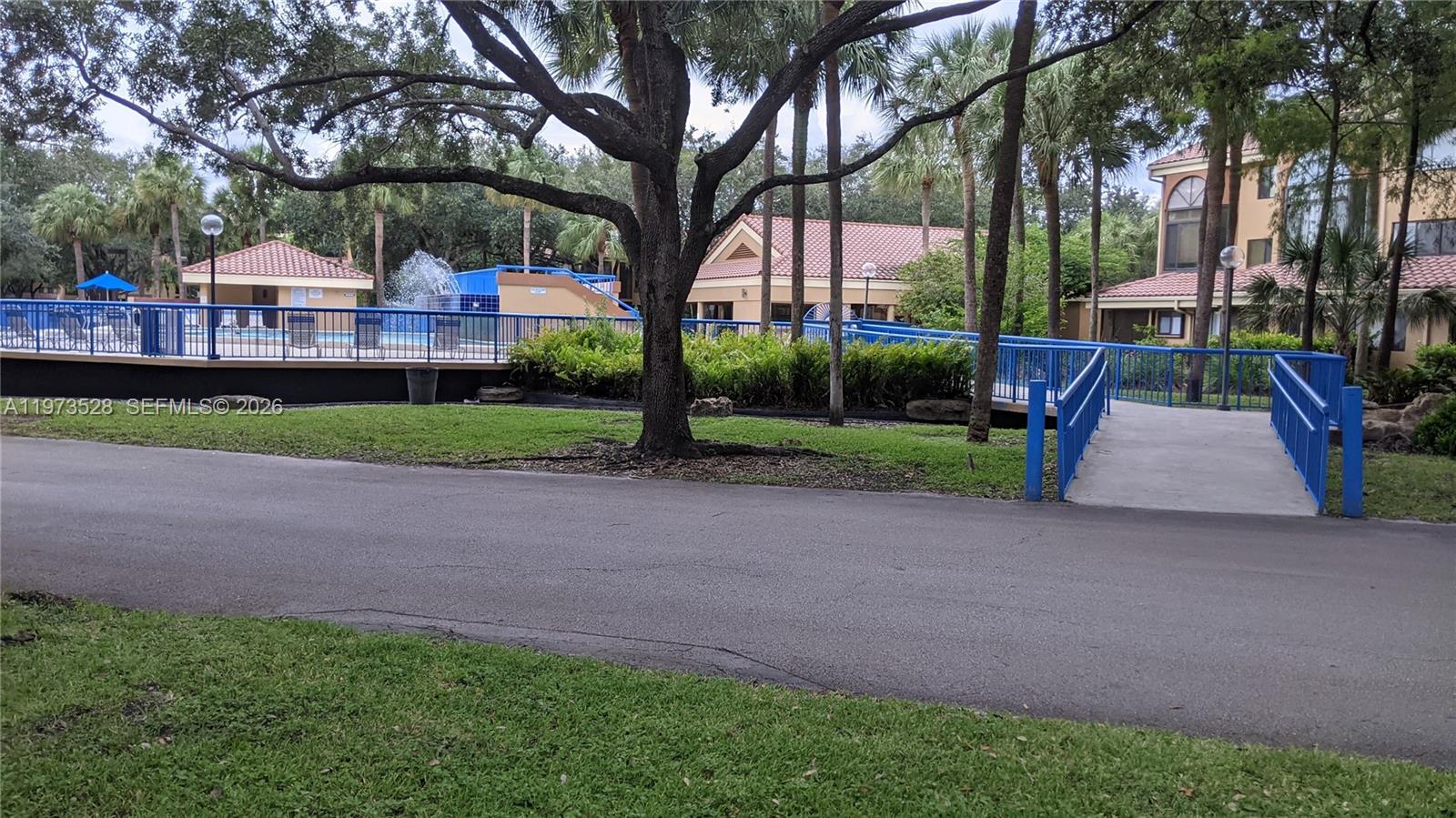 15509 N Miami Lakeway N #102, Miami Lakes FL 33014