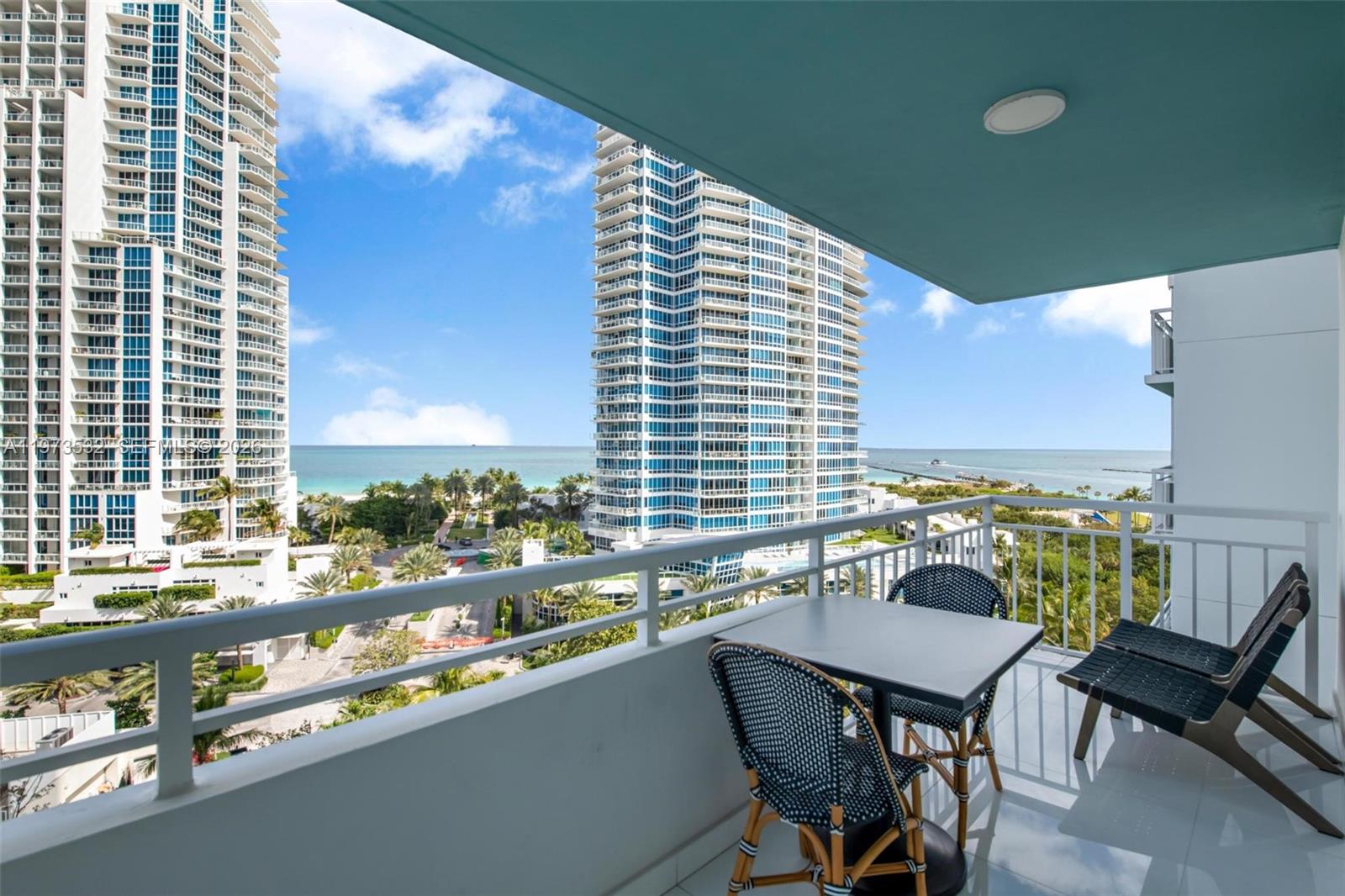 400 S Pointe Dr #1006, Miami Beach FL 33139