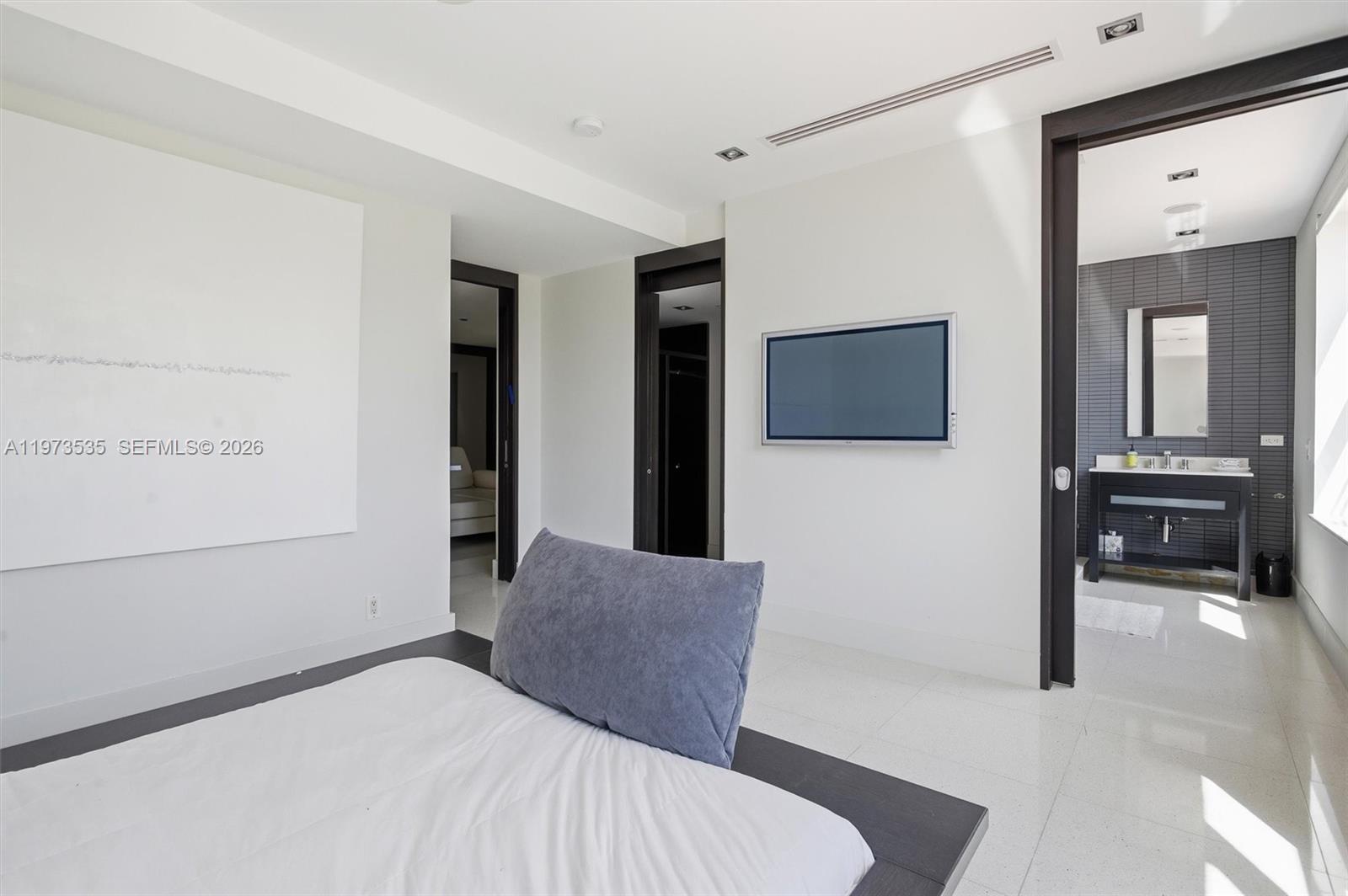 1330 Ocean Dr #3CA, Miami Beach FL 33139