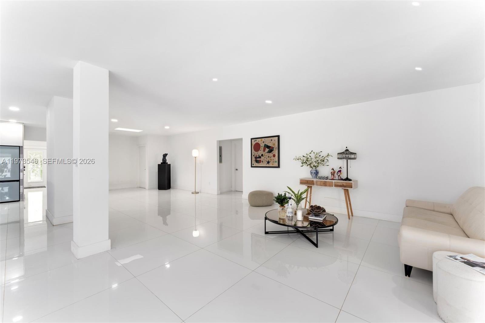 400 SW 24th Rd, Miami FL 33129