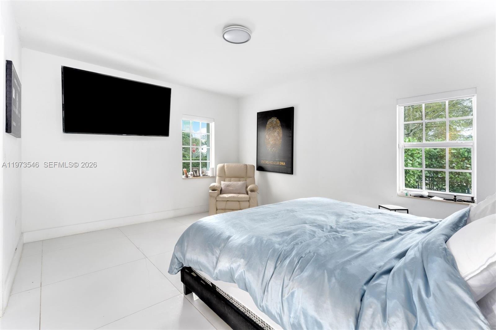 400 SW 24th Rd, Miami FL 33129