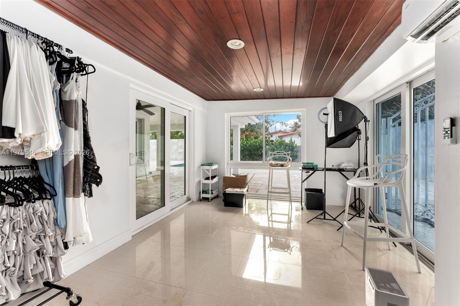 400 SW 24th Rd, Miami FL 33129