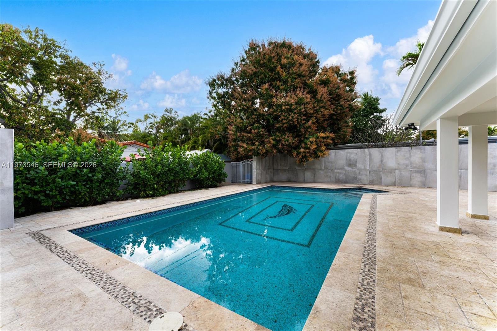 400 SW 24th Rd, Miami FL 33129