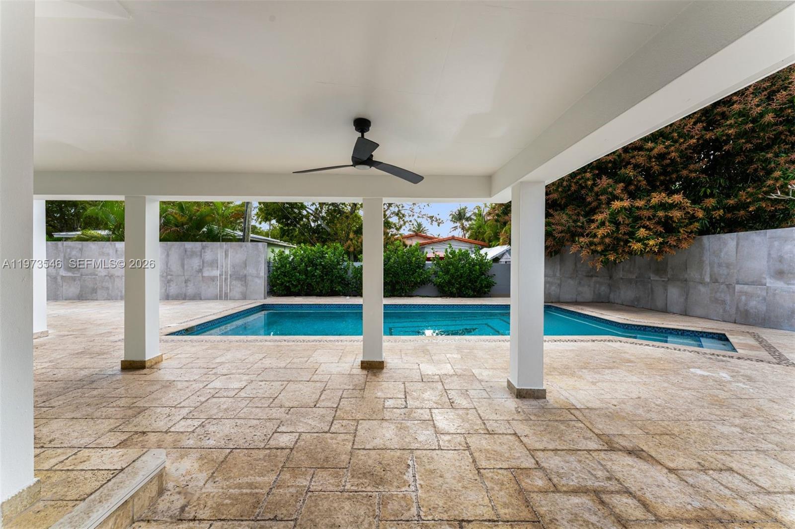 400 SW 24th Rd, Miami FL 33129
