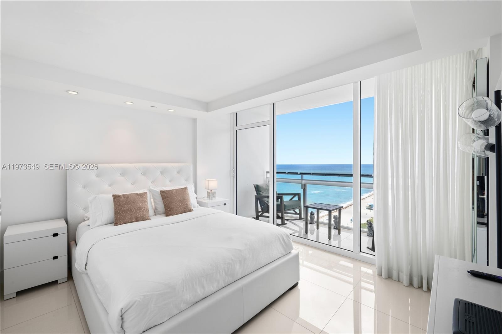 6801 Collins Ave #LPH06 Doorlph14, Miami Beach FL 33141