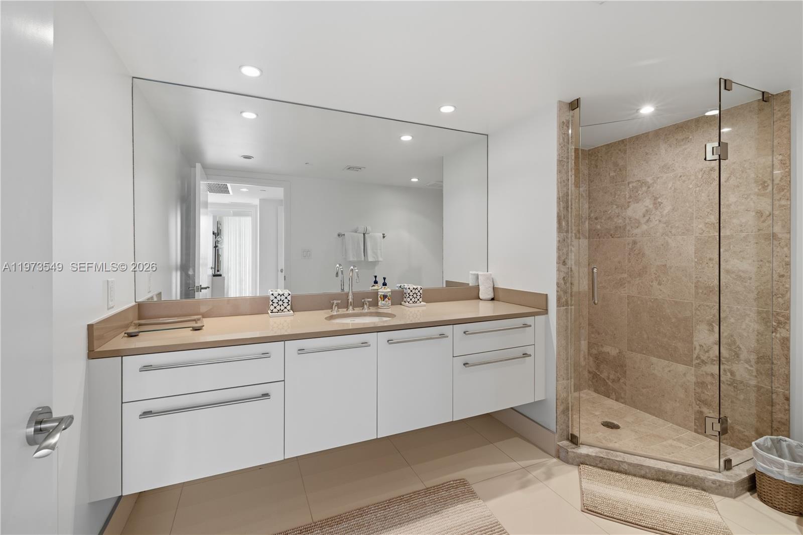 6801 Collins Ave #LPH06 Doorlph14, Miami Beach FL 33141