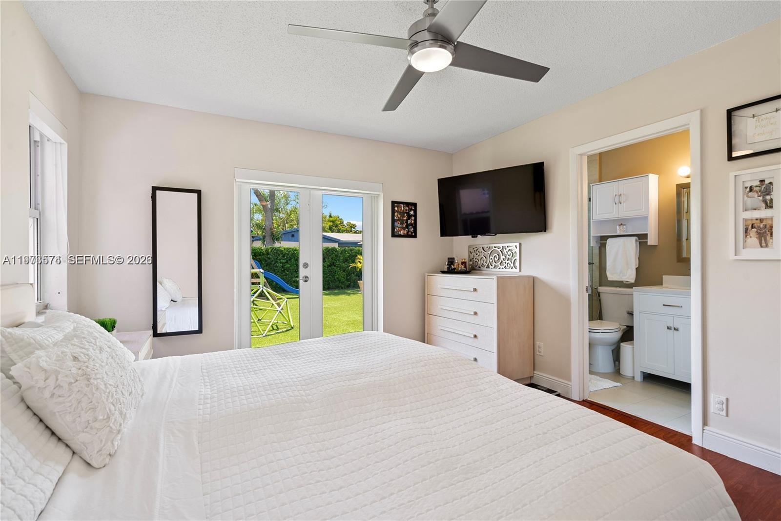 19900 SW 83rd Ave, Cutler Bay FL 33189