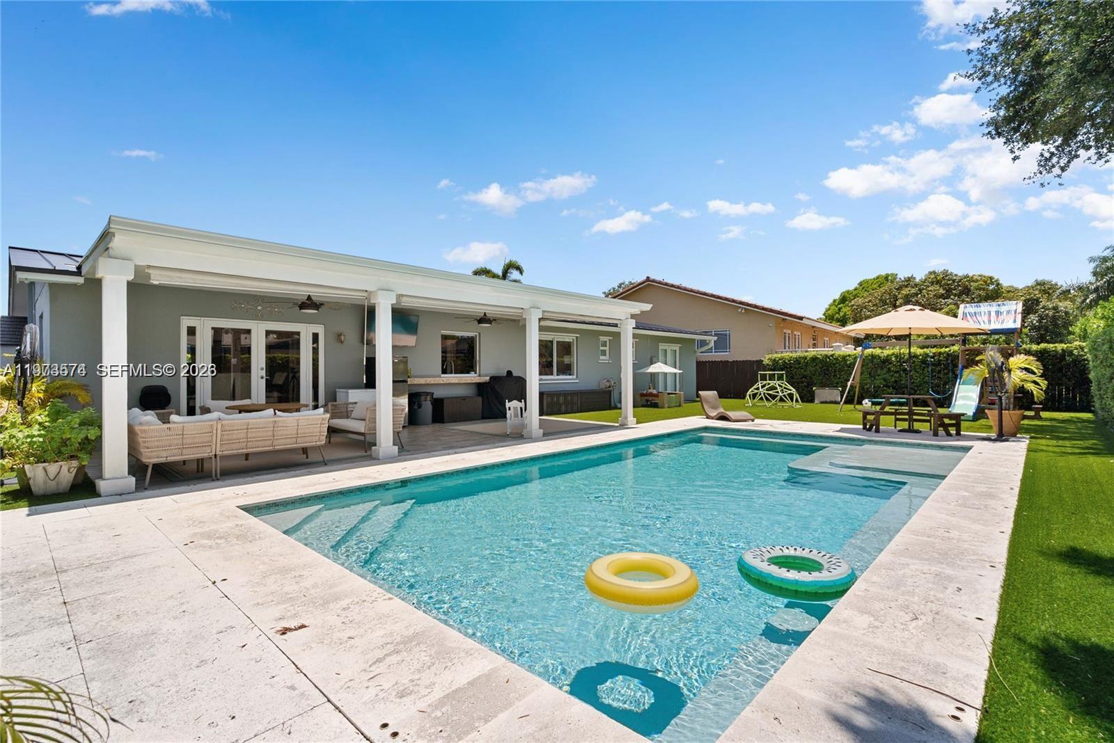 19900 SW 83rd Ave, Cutler Bay FL 33189