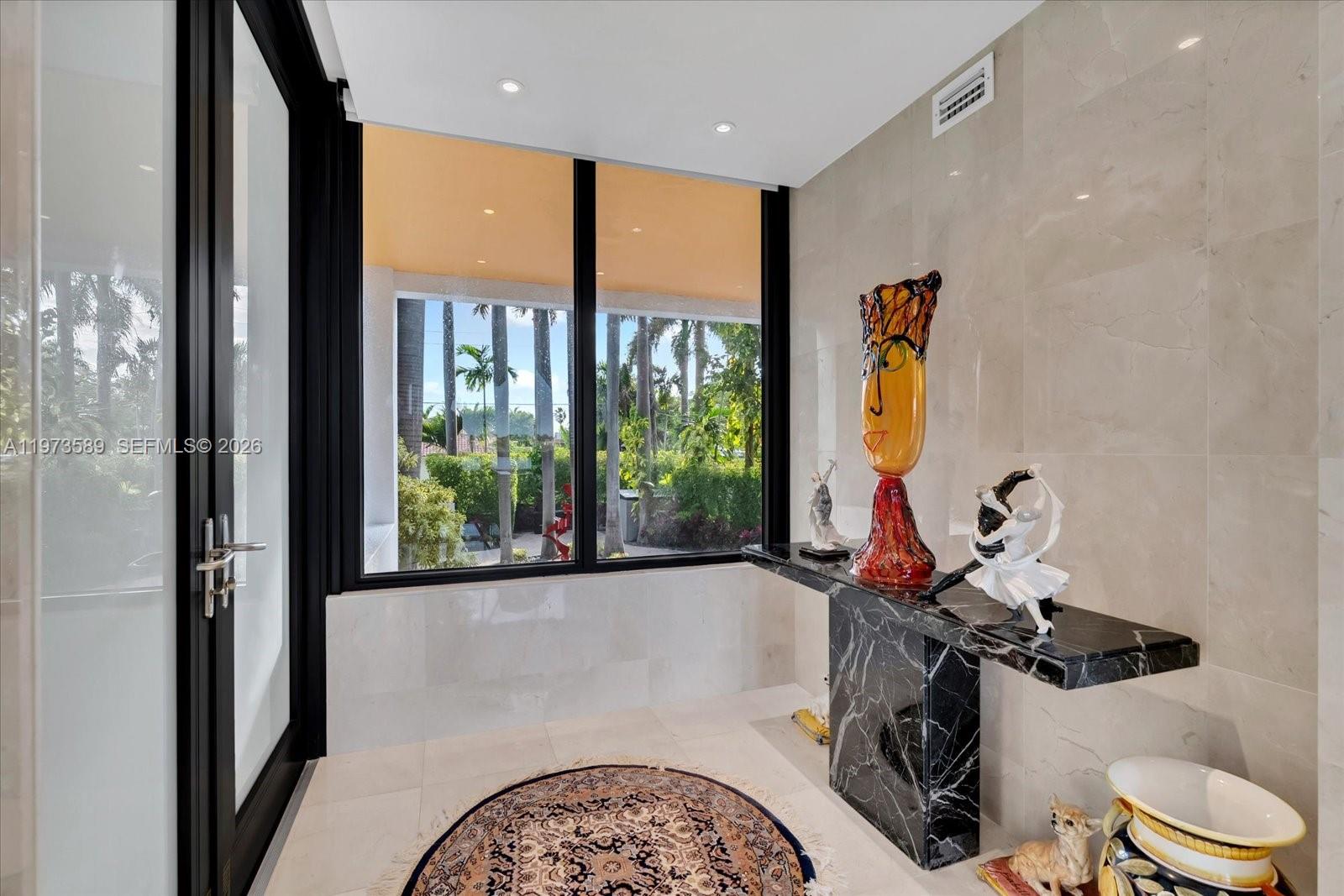 279 N Hibiscus Dr #0, Miami Beach FL 33139