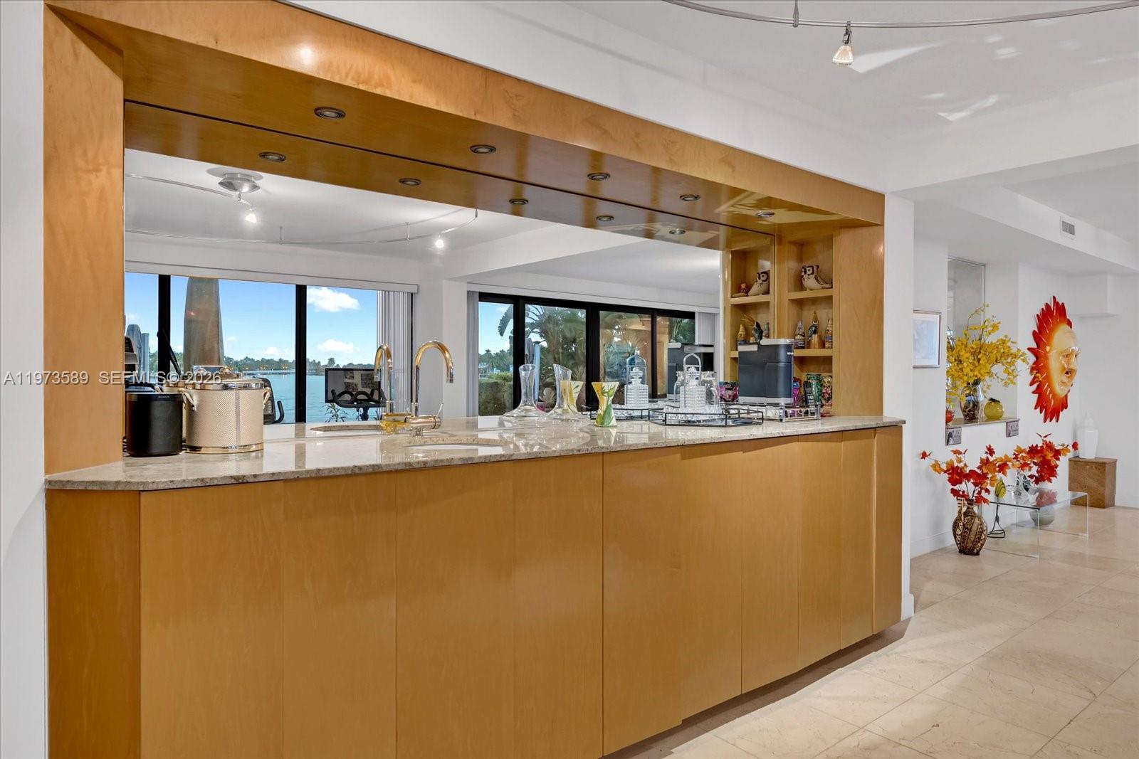 279 N Hibiscus Dr #0, Miami Beach FL 33139