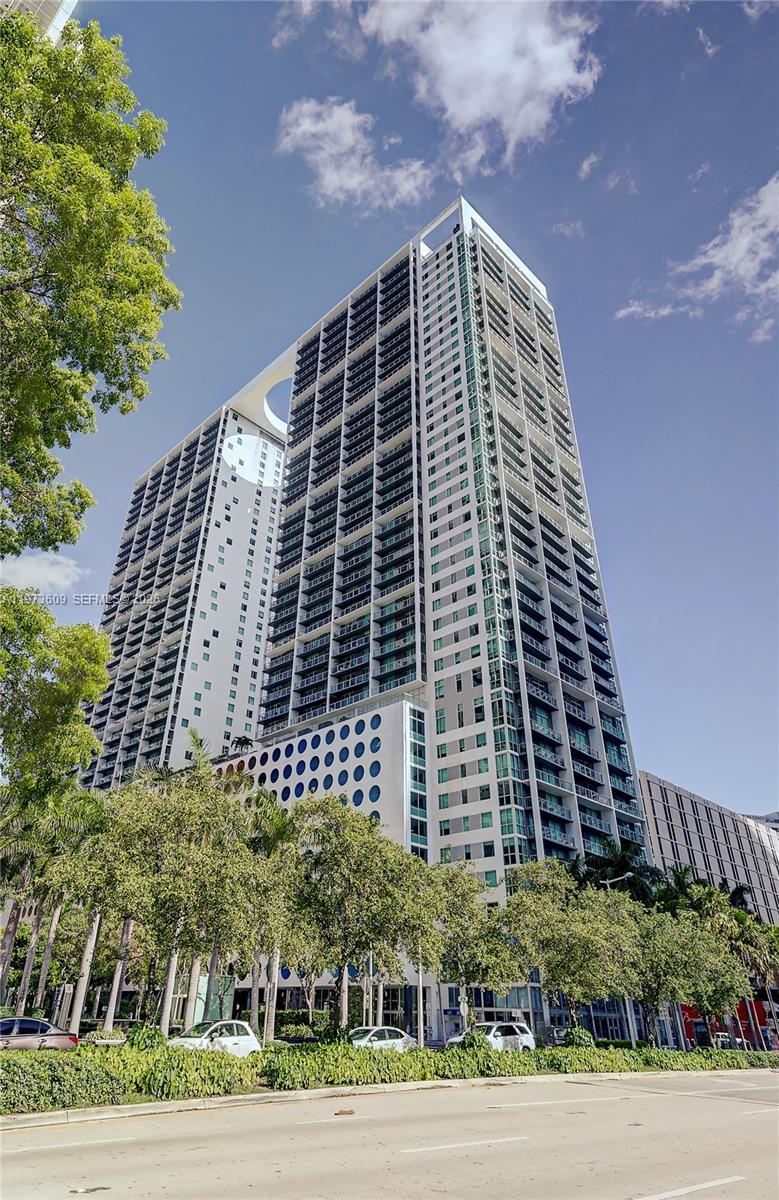 500 Brickell Ave #4004, Miami FL 33131