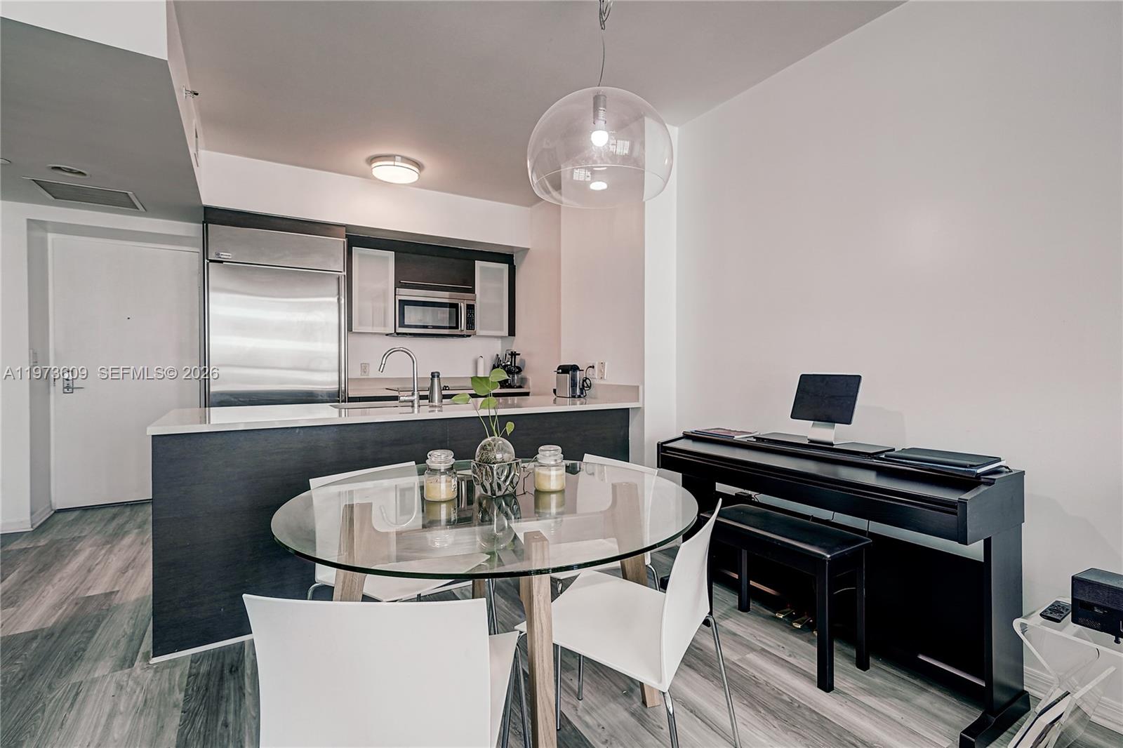 500 Brickell Ave #4004, Miami FL 33131
