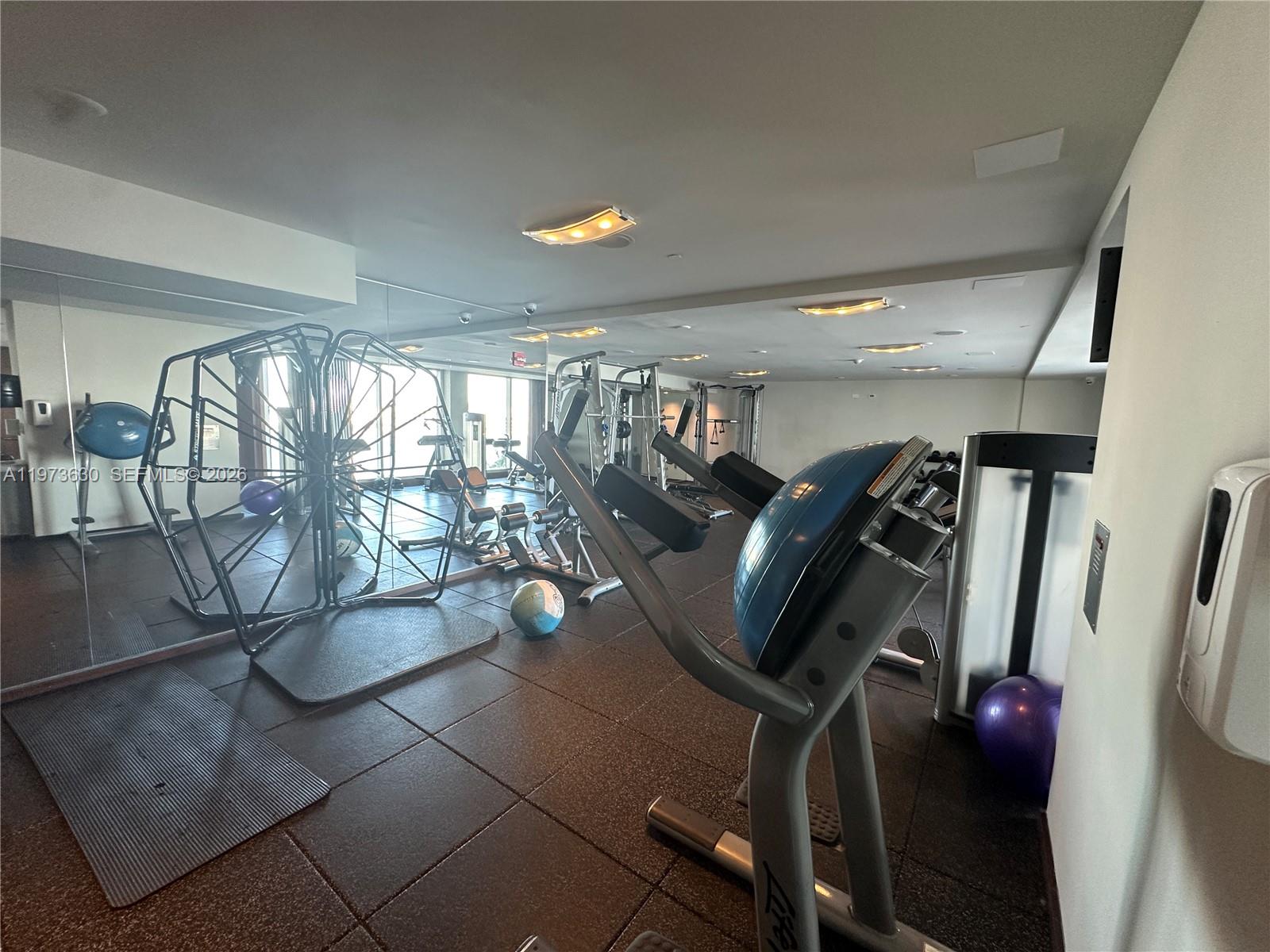 335 S Biscayne Blvd #1002, Miami FL 33131