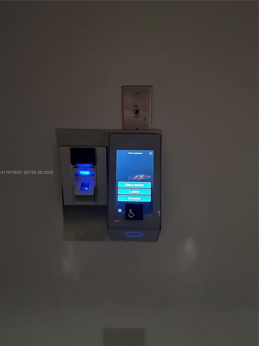 335 S Biscayne Blvd #1002, Miami FL 33131