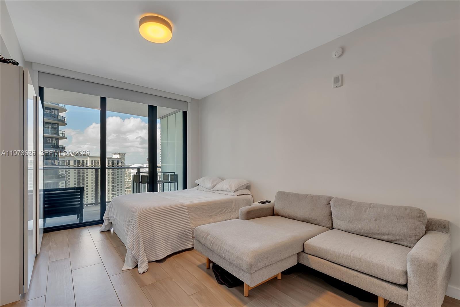 1010 Brickell Ave #3510, Miami FL 33131