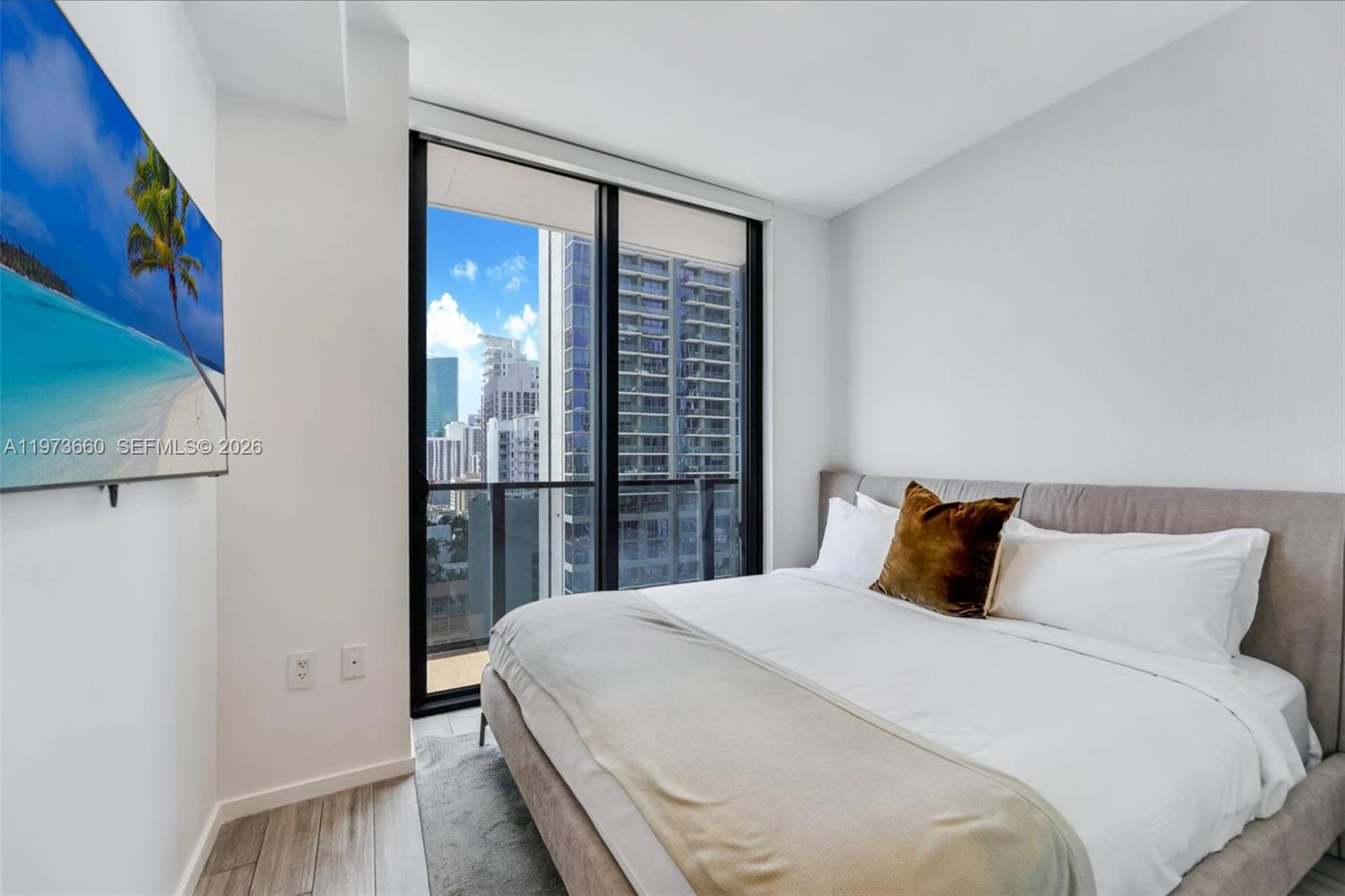 398 NE 5th St #1515, Miami FL 33132