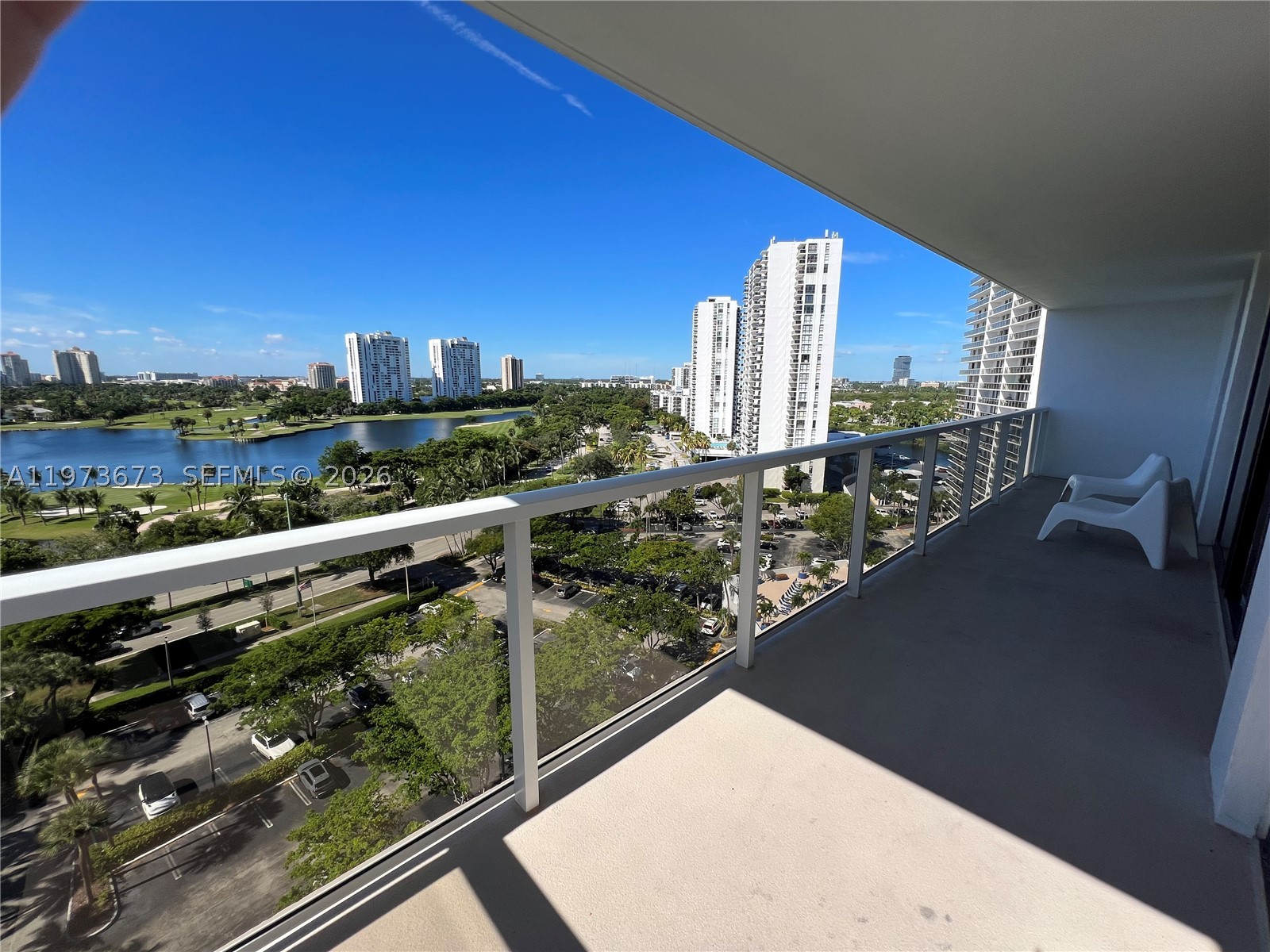 3731 N Country Club Dr #1424, Aventura FL 33180