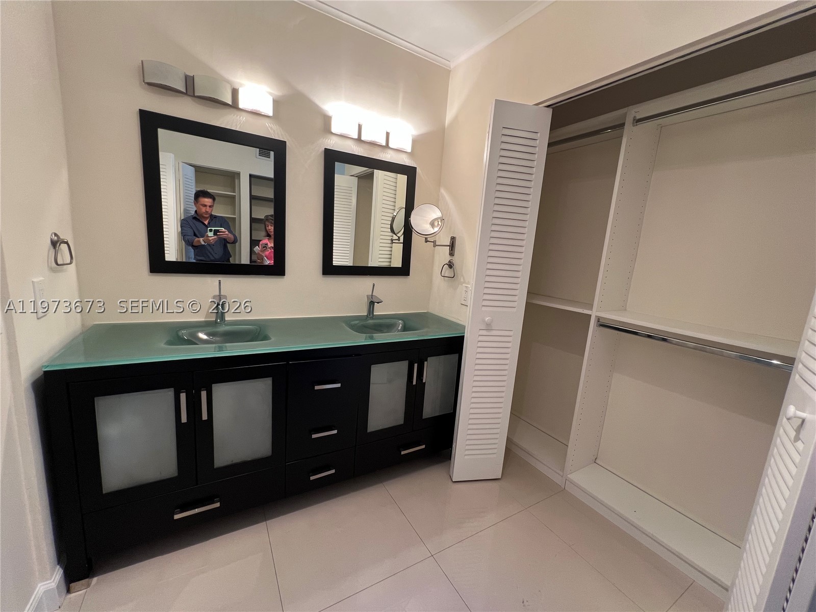 3731 N Country Club Dr #1424, Aventura FL 33180