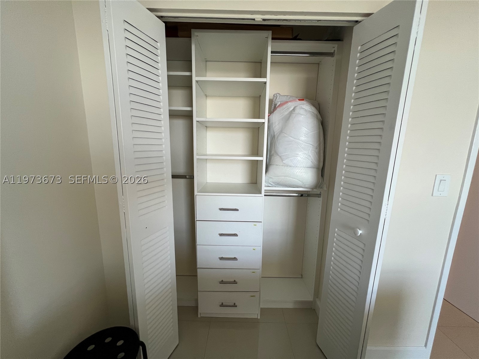 3731 N Country Club Dr #1424, Aventura FL 33180