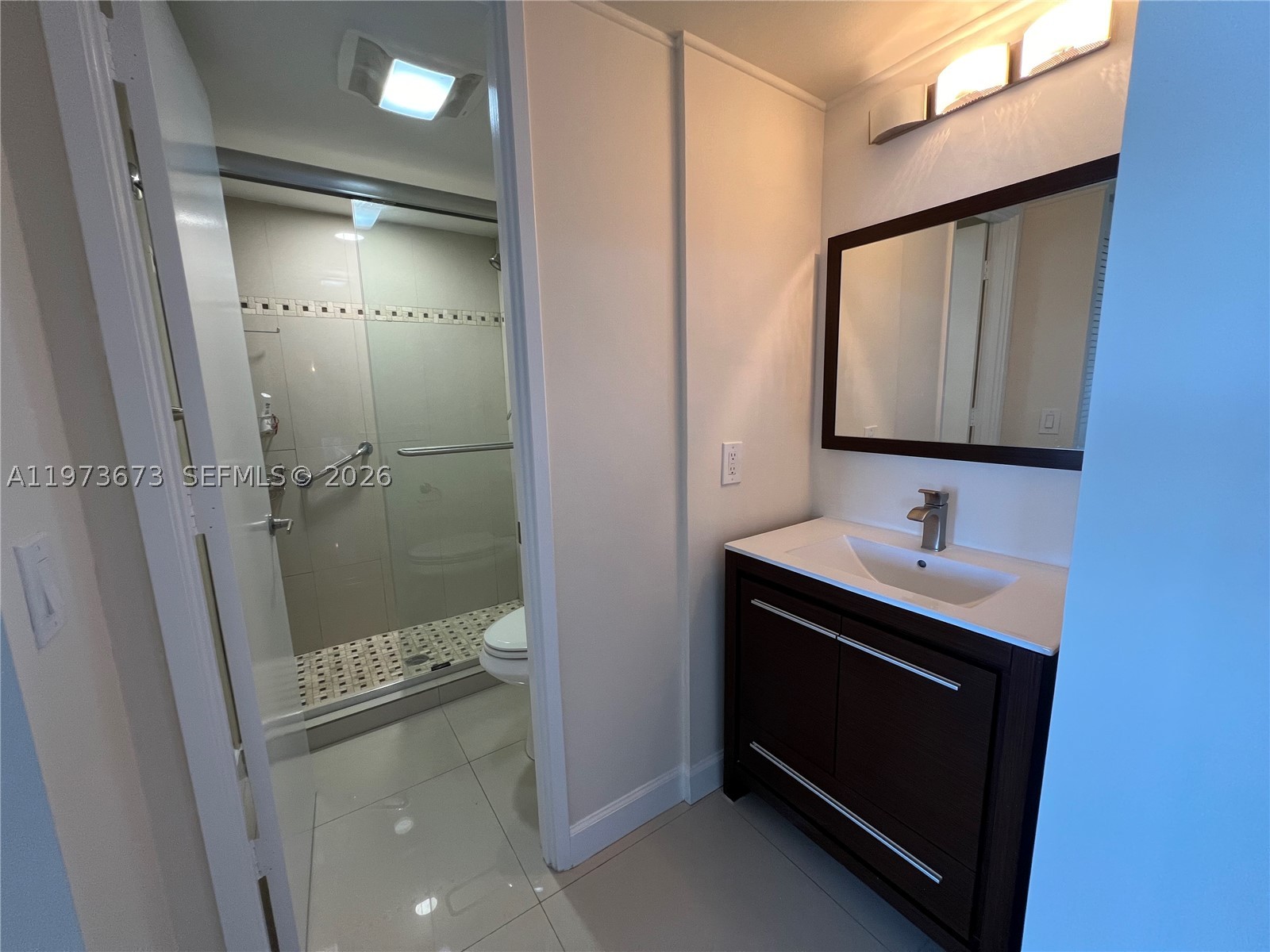 3731 N Country Club Dr #1424, Aventura FL 33180
