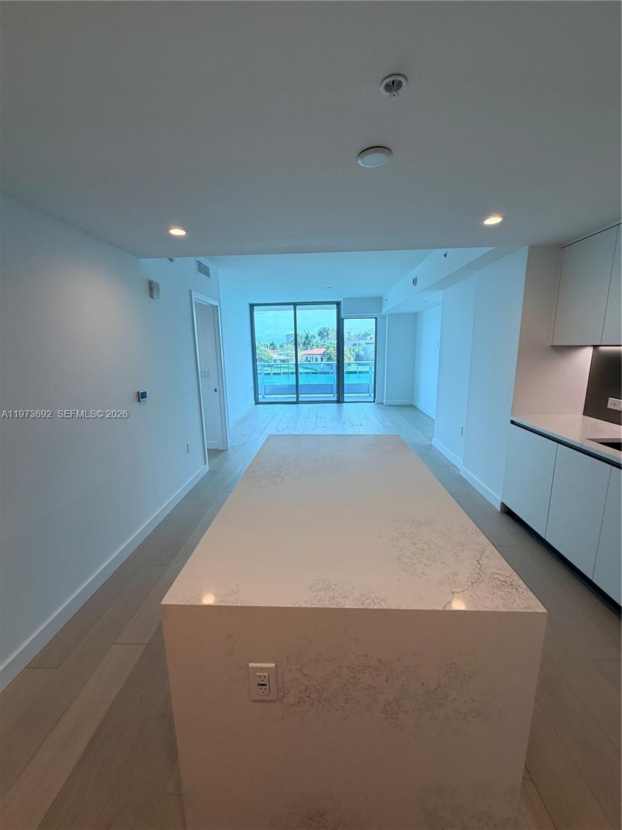 9221 E Bay Harbor Dr #307, Bay Harbor Islands FL 33154