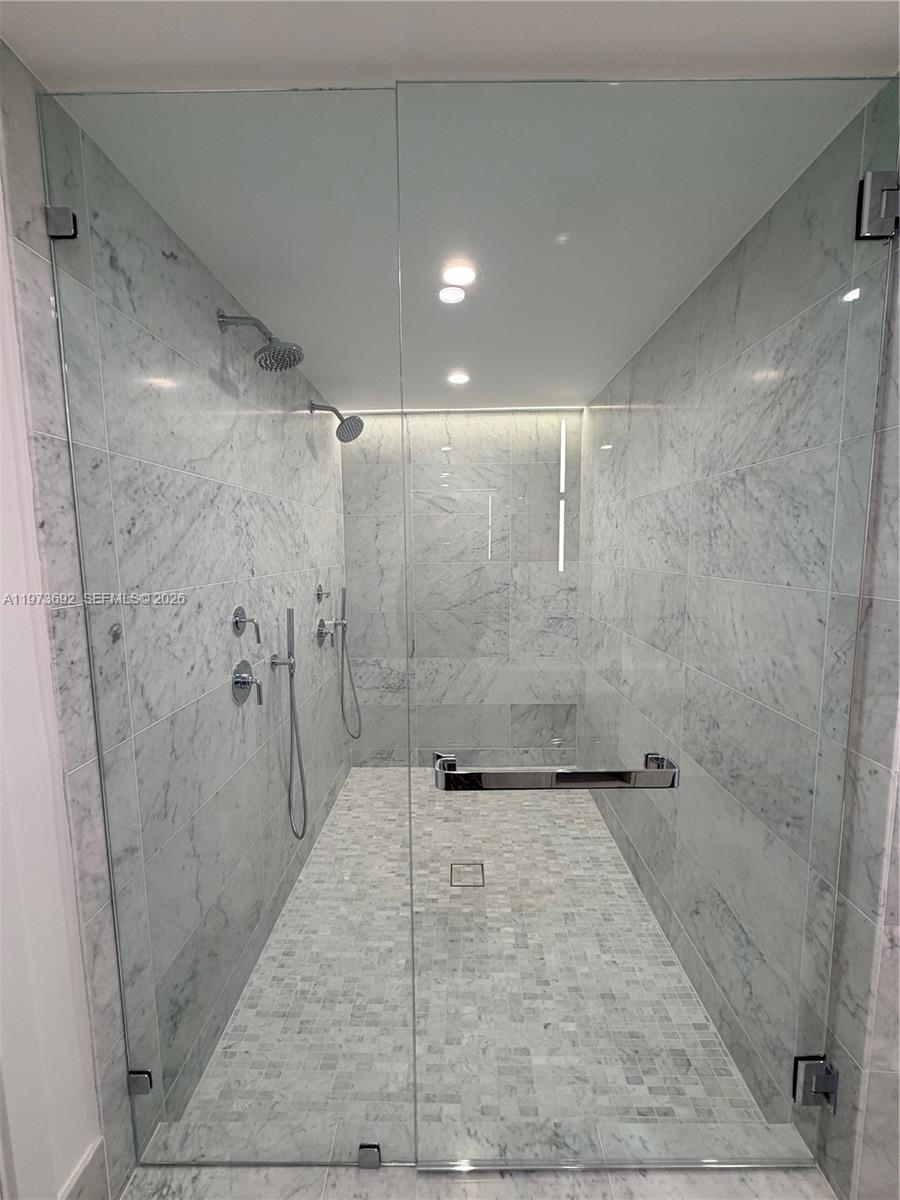 9221 E Bay Harbor Dr #307, Bay Harbor Islands FL 33154