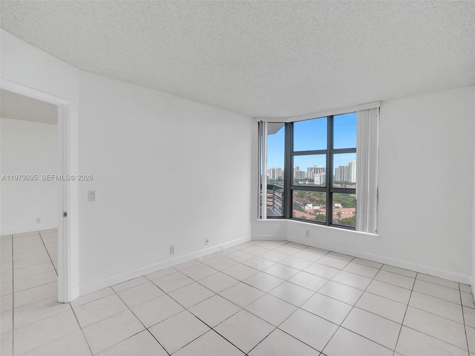 3400 192nd ST #1811, Aventura FL 33180