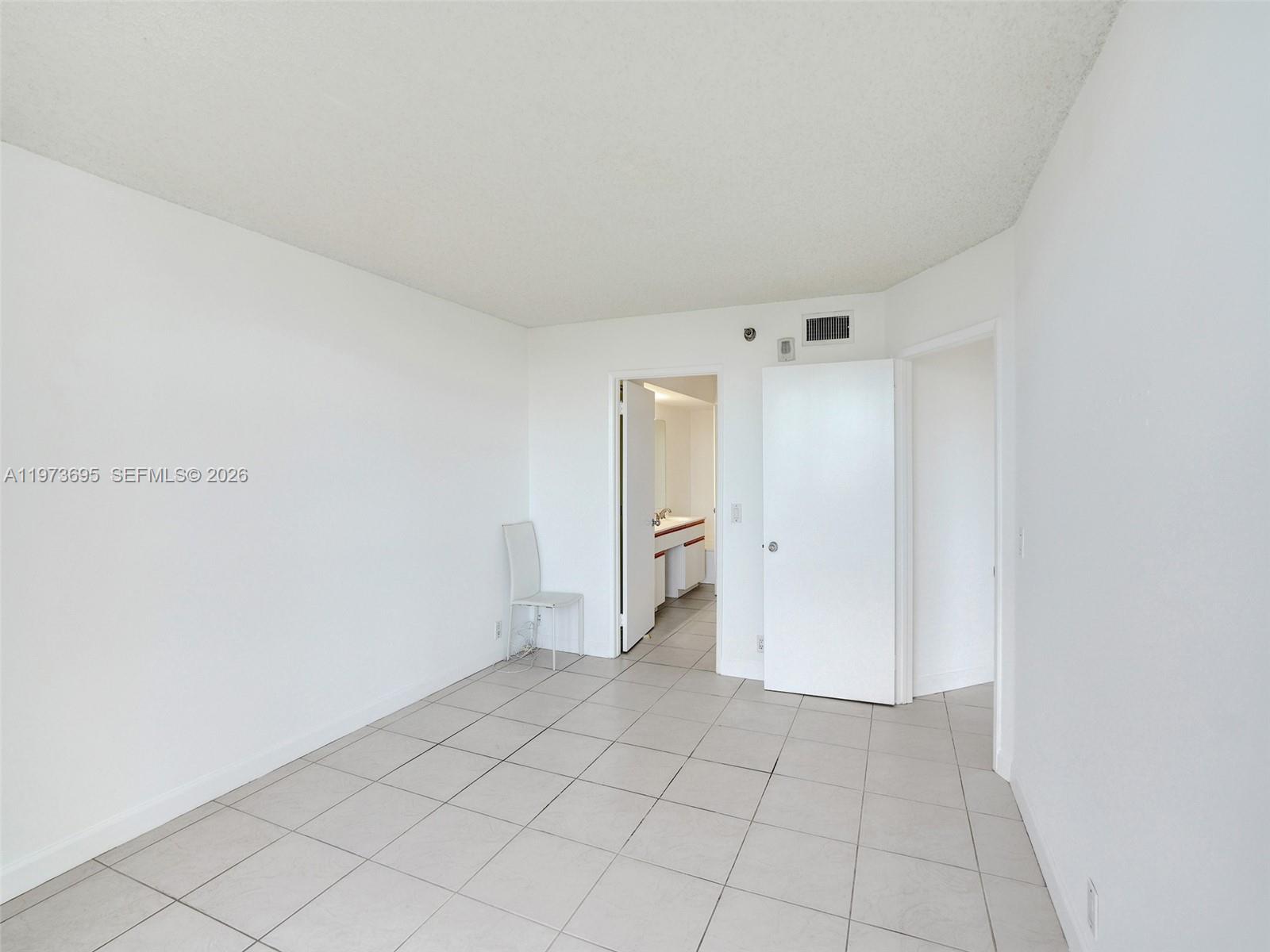 3400 192nd ST #1811, Aventura FL 33180