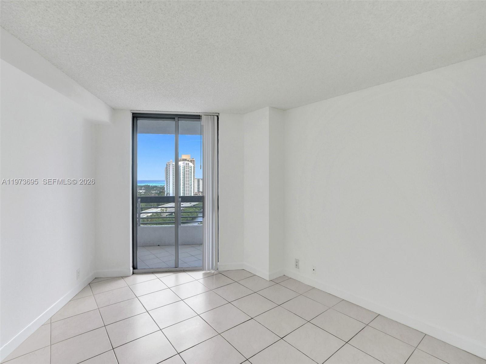 3400 192nd ST #1811, Aventura FL 33180