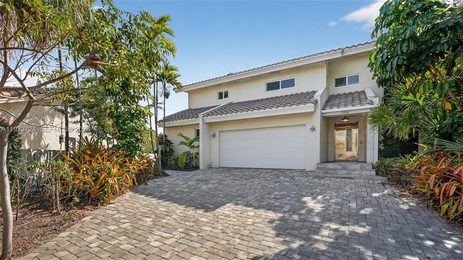 3226 NE 168th St, North Miami Beach FL 33160