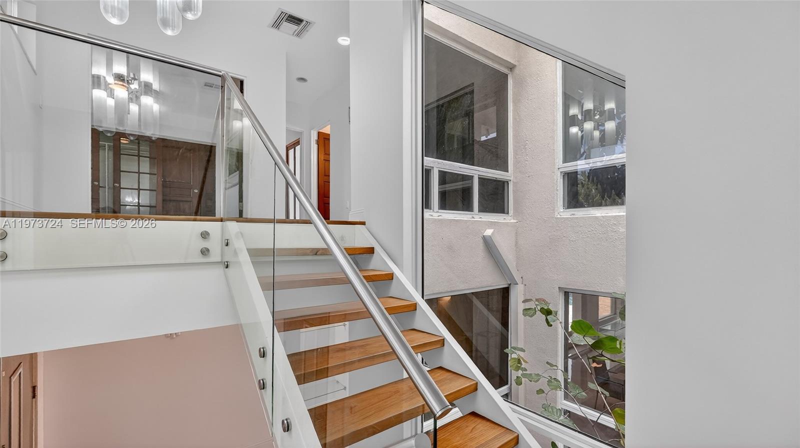 3226 NE 168th St, North Miami Beach FL 33160