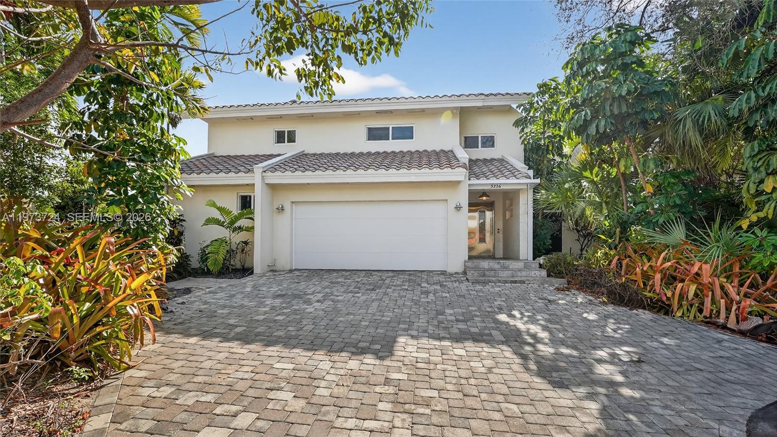 3226 NE 168th St, North Miami Beach FL 33160