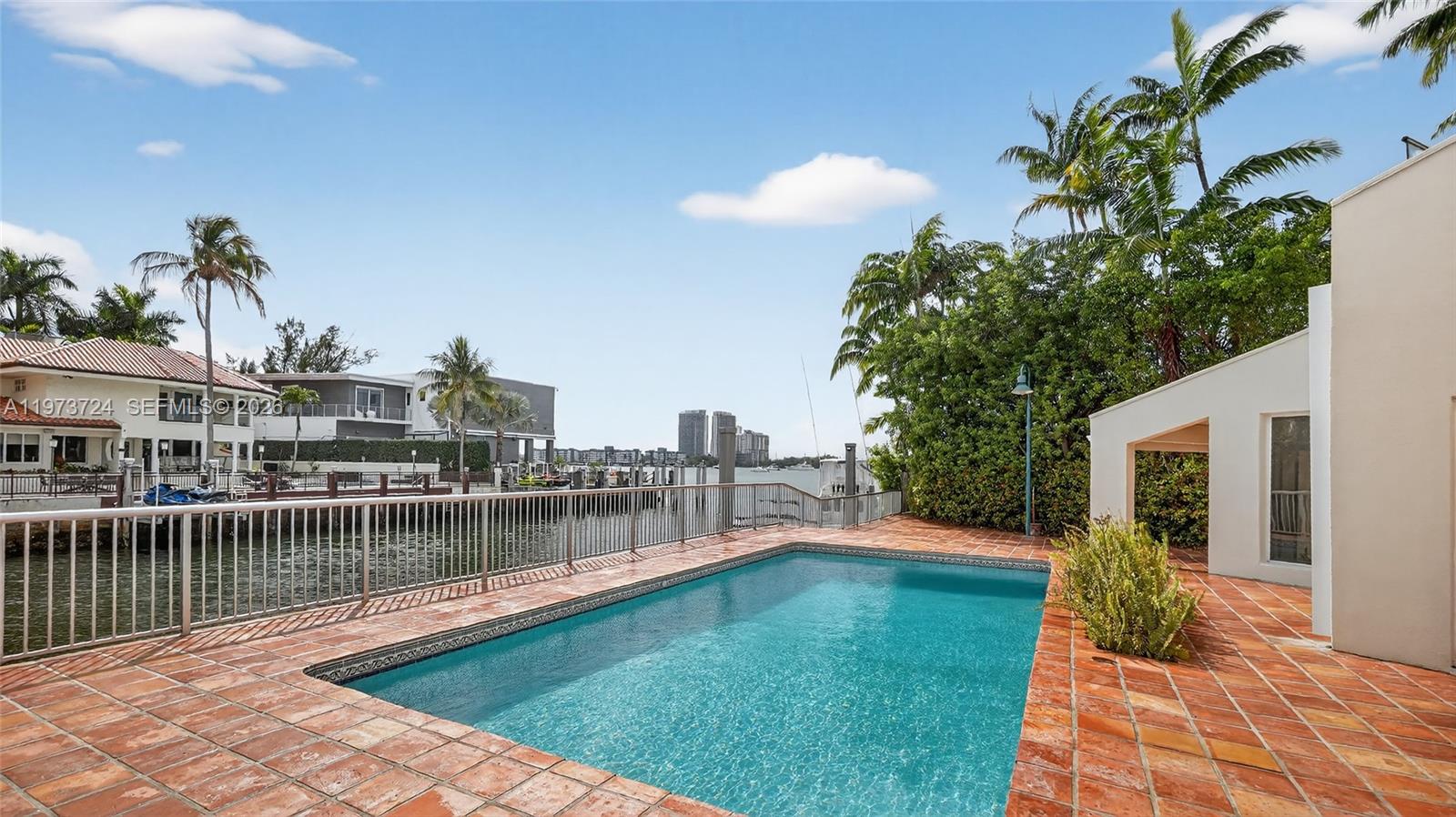 3226 NE 168th St, North Miami Beach FL 33160