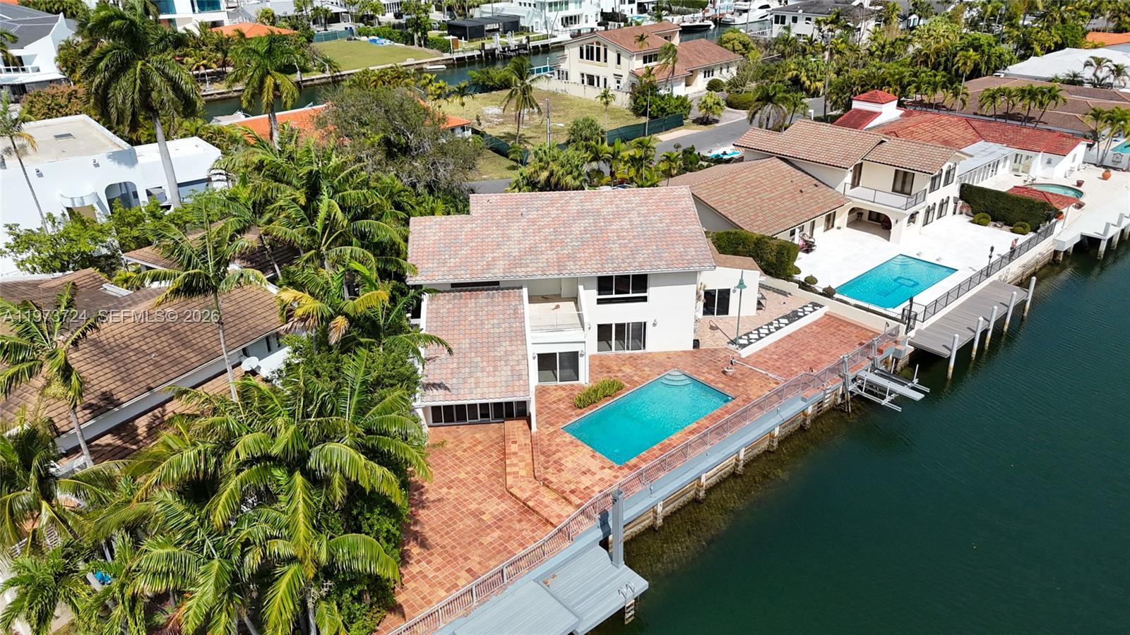 3226 NE 168th St, North Miami Beach FL 33160