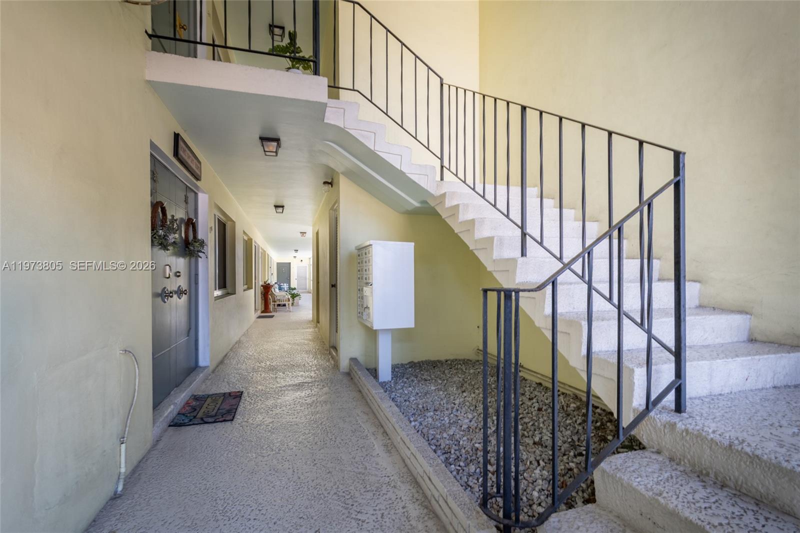 1308 Bayview Dr #2B, Fort Lauderdale FL 33304
