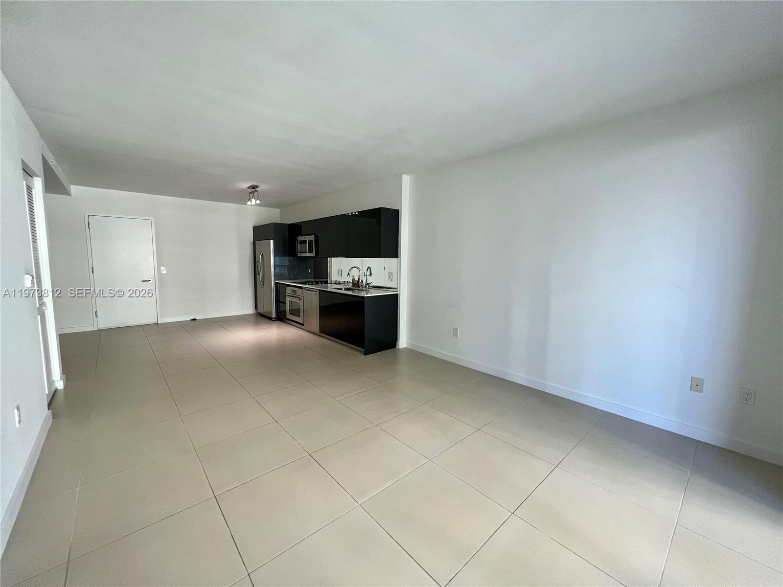 31 SE 6th St #1604, Miami FL 33131